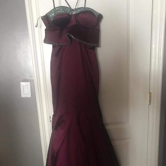 Fouad Sarkis Rhinestone Embelished Gown - Picture 4 of 5